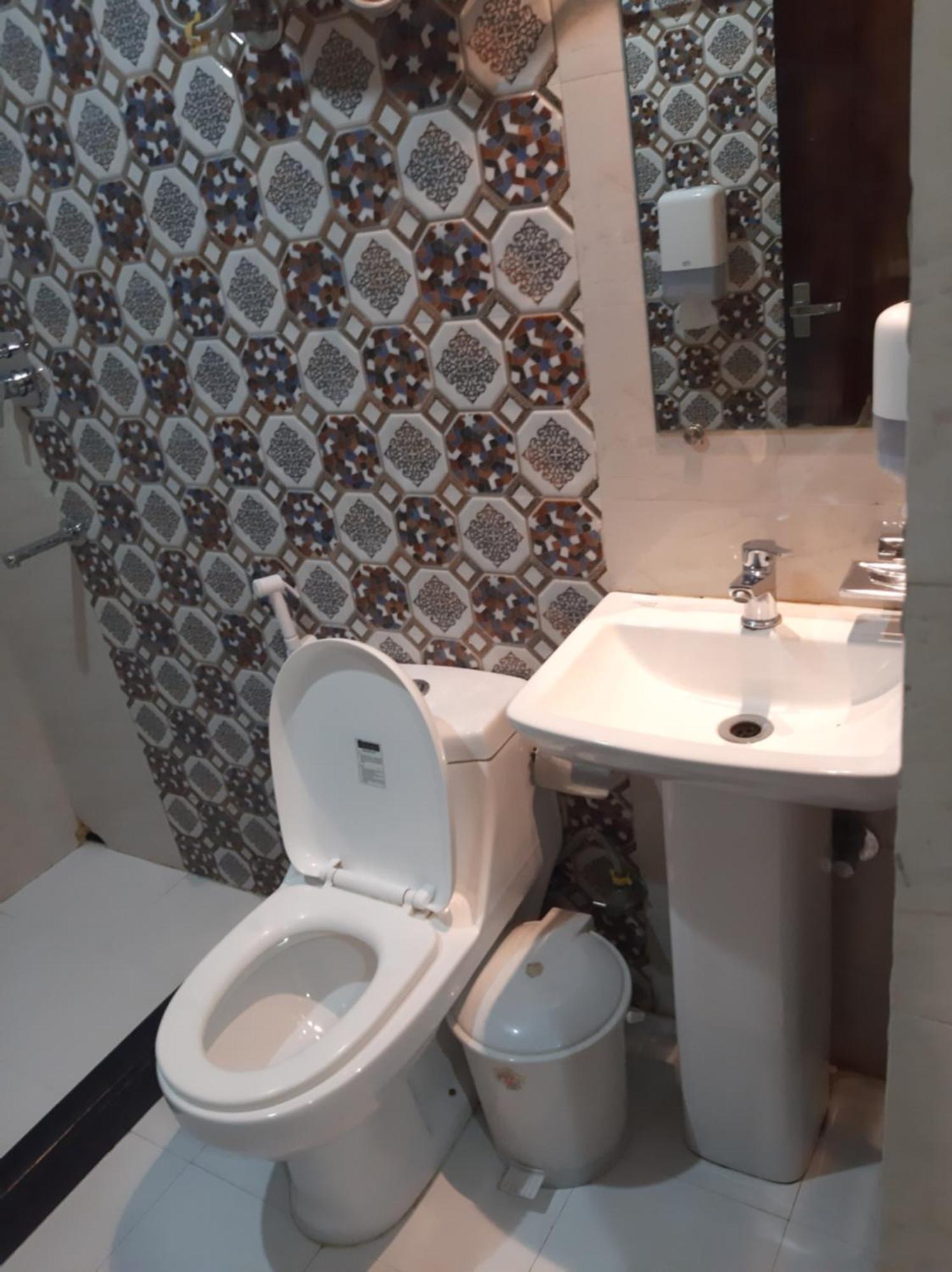 Hotel Platinum Καλκούτα Εξωτερικό φωτογραφία