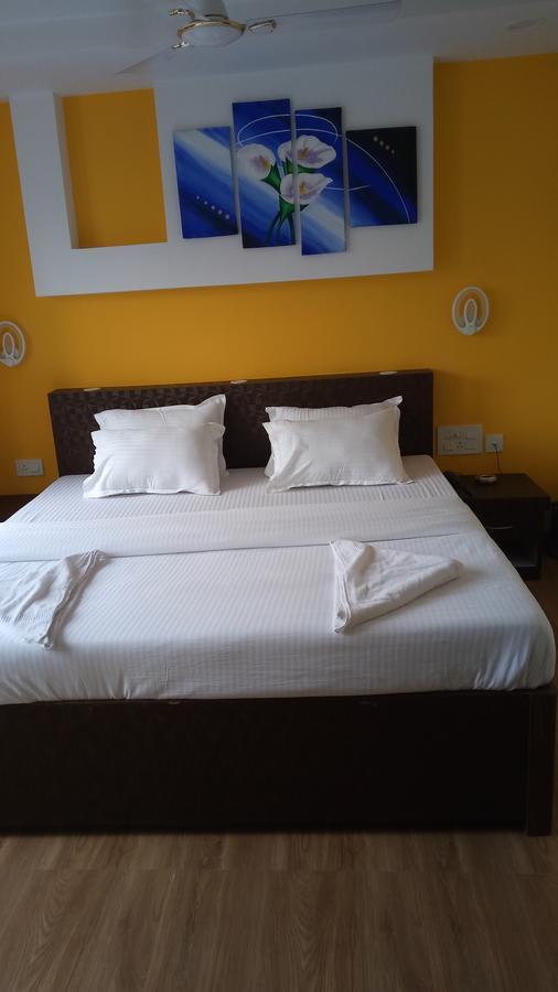 Hotel Platinum Καλκούτα Εξωτερικό φωτογραφία