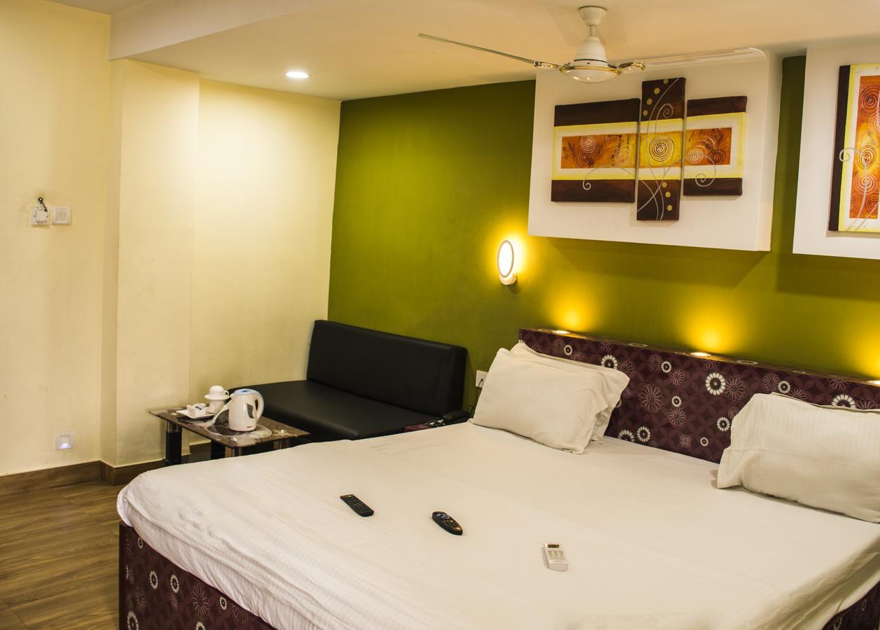 Hotel Platinum Καλκούτα Εξωτερικό φωτογραφία