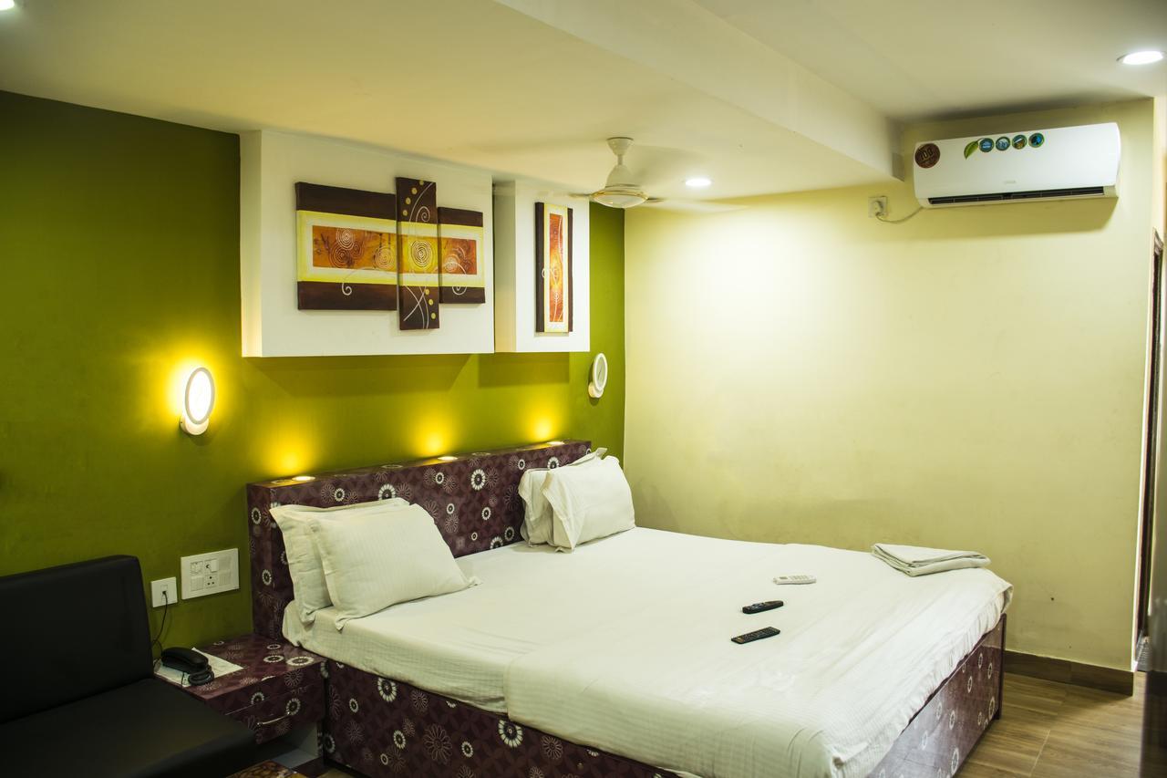 Hotel Platinum Καλκούτα Εξωτερικό φωτογραφία